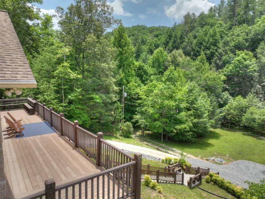The Chariot - Creek Front With Hottub, Fire Pits, Billiards, Ev Charger - Sandalwood Stays Blue Ridge Exteriör bild