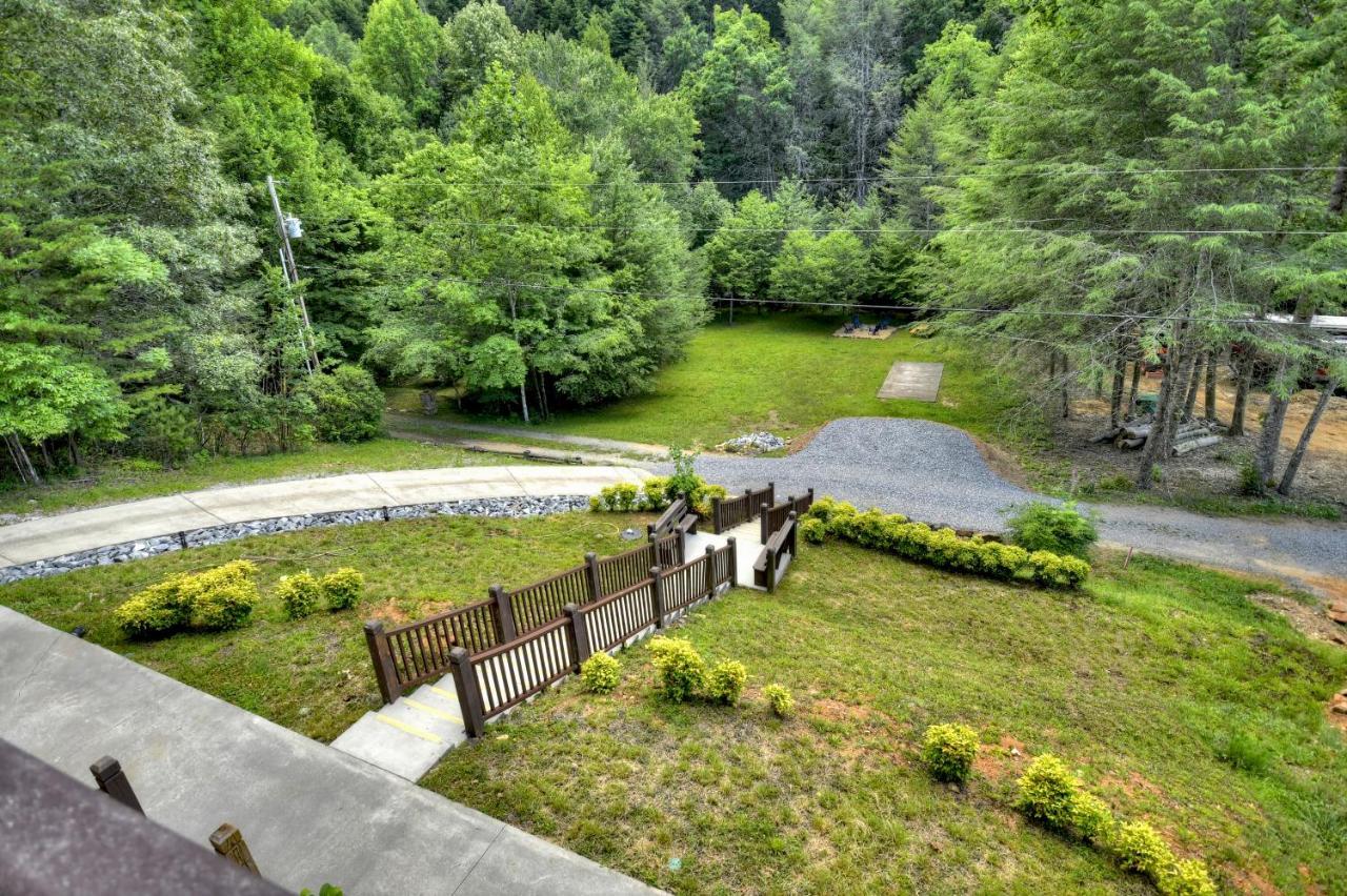 The Chariot - Creek Front With Hottub, Fire Pits, Billiards, Ev Charger - Sandalwood Stays Blue Ridge Exteriör bild