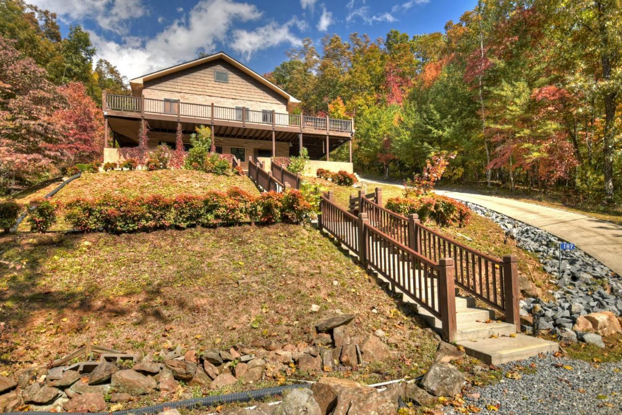 The Chariot - Creek Front With Hottub, Fire Pits, Billiards, Ev Charger - Sandalwood Stays Blue Ridge Exteriör bild
