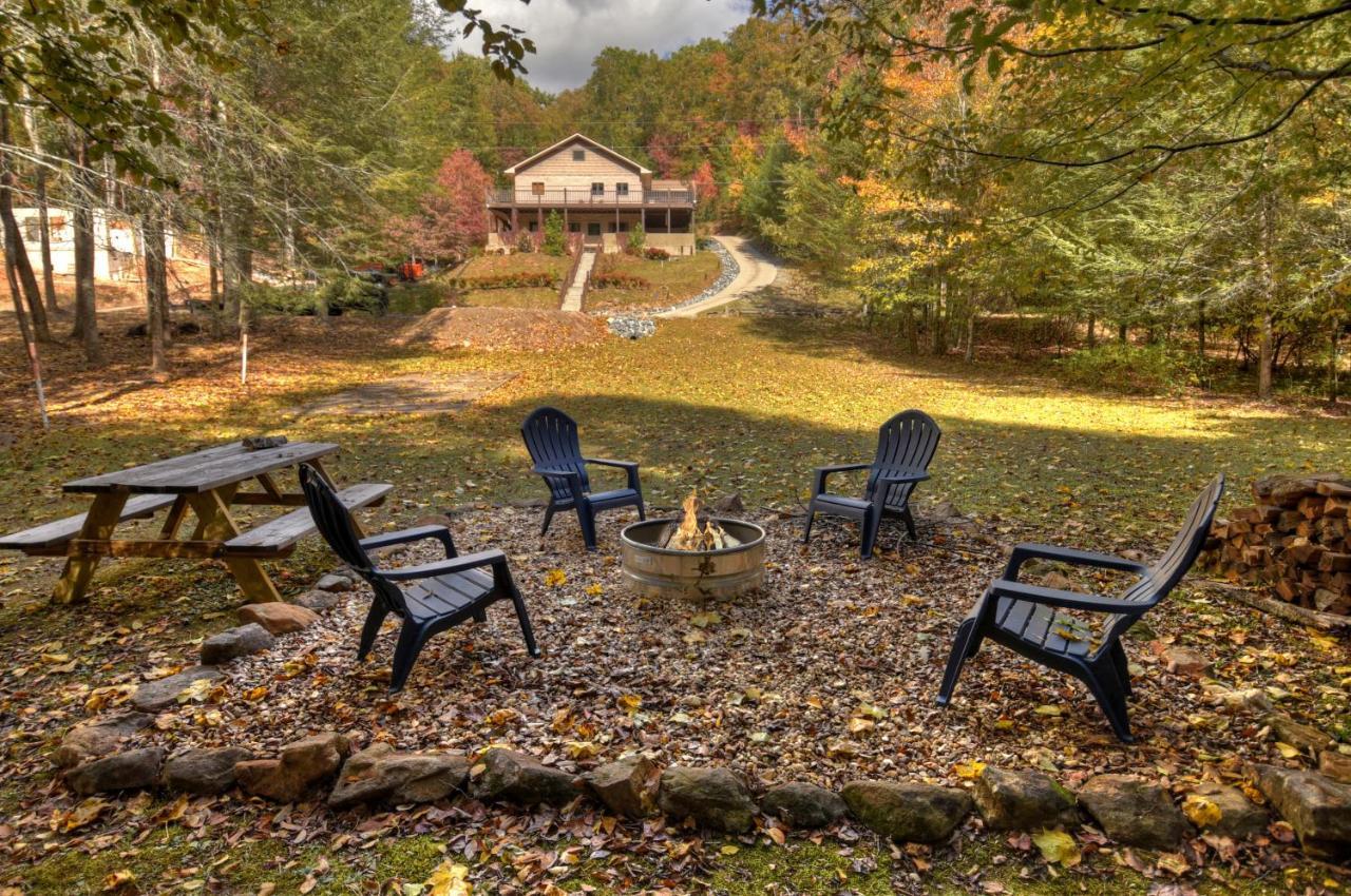 The Chariot - Creek Front With Hottub, Fire Pits, Billiards, Ev Charger - Sandalwood Stays Blue Ridge Exteriör bild